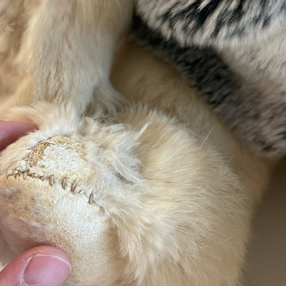 Vintage real fur rabbit fur teddy bear . Very hard to find in this size - Picture 7 of 12